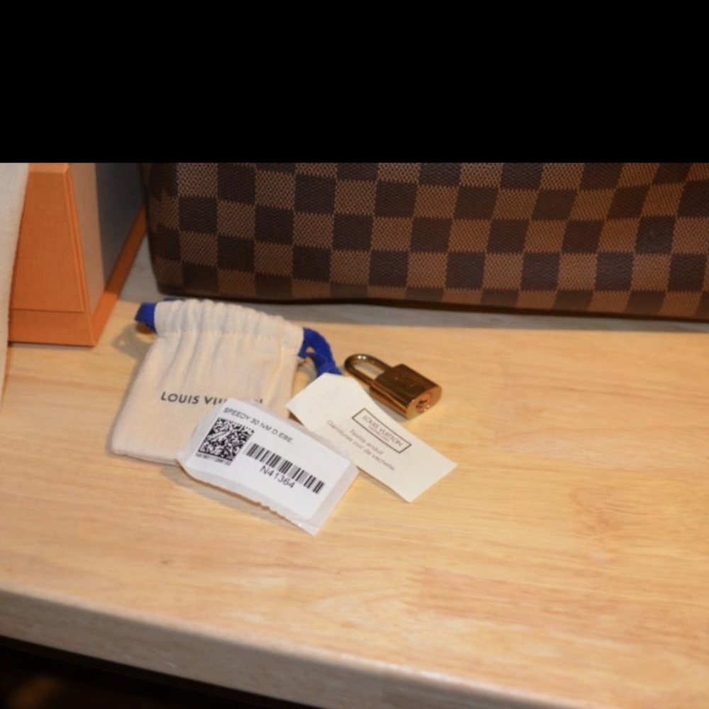 Different keys and locks! From duffels and SPEEDY bags!! 5 available